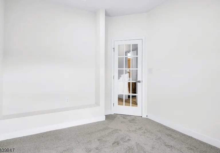 27 Peckwell St — Photo 19