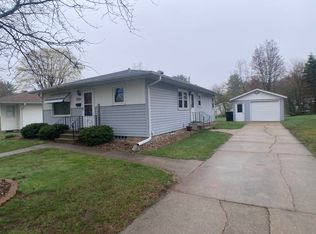1110 S Cleveland St, Shawano, WI 54166
