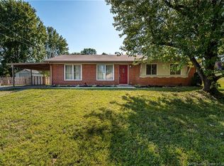 8753 County Line Rd, Sellersburg, IN 47172
