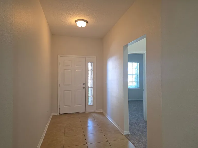 311 Rambling Cir — Photo 2