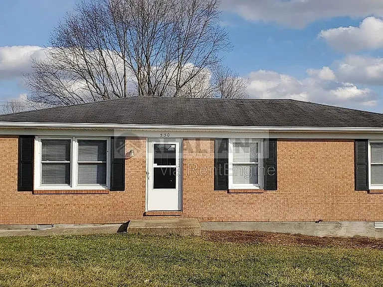 530 Foxwood Dr — Photo 2