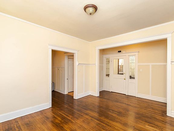 5th image of 3417 W Fullerton Ave #2