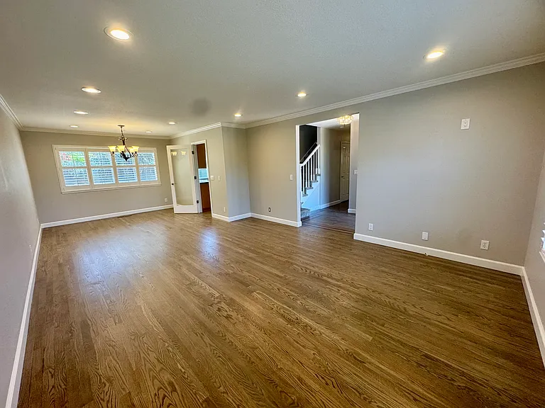 1318 Deb Ct — Photo 9