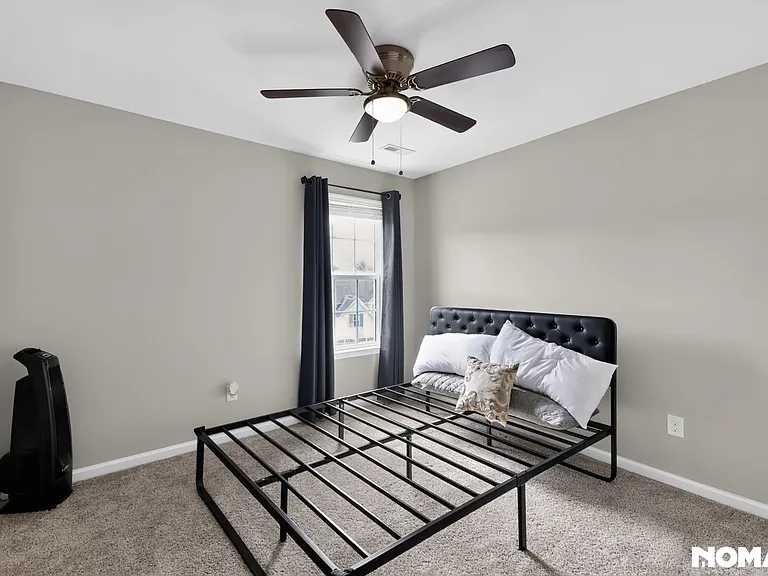 676 Twisted Oak Ct — Photo 14