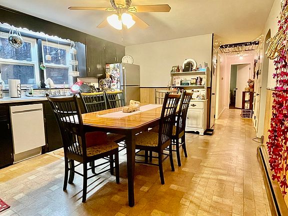 2nd image of 26 Valleyview Rd