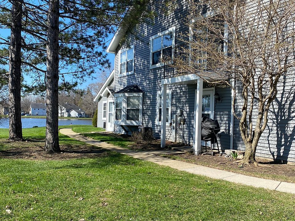 1st image of 604 N Lake Shore Dr