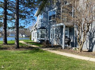 604 N Lake Shore Dr, Palatine, IL 60067