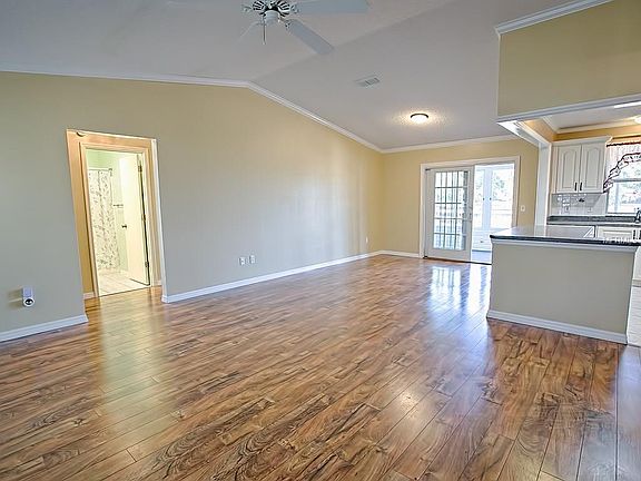5th image of 313 Santa Clara Cir