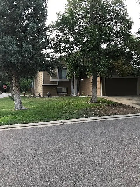 4 bed, 1974 sqft, $2,500 — Photo 1