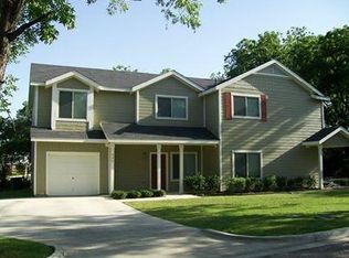 406 E Ash St, Decatur, TX 76234