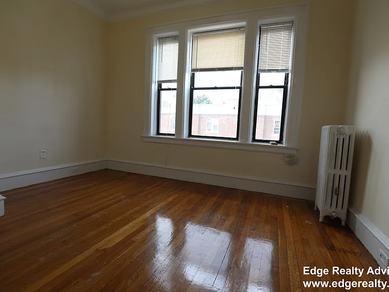21 Park Vale Ave #11 — Photo 7