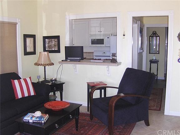 Living area with pull out double sofa