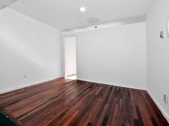 3rd image of 134 Allen St APT 7