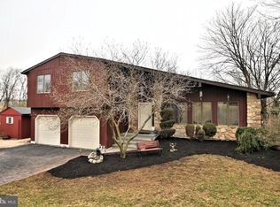 738 Eisenhauer Dr, Telford, PA 18969