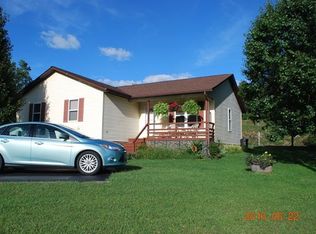 518 S Center St, Richlands, VA 24641