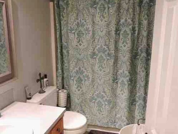 5th image of 3050 38th Avenue Ln NE