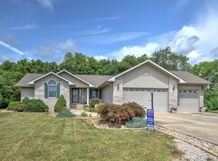 117 Cardinal Dr, Macon, IL 62544