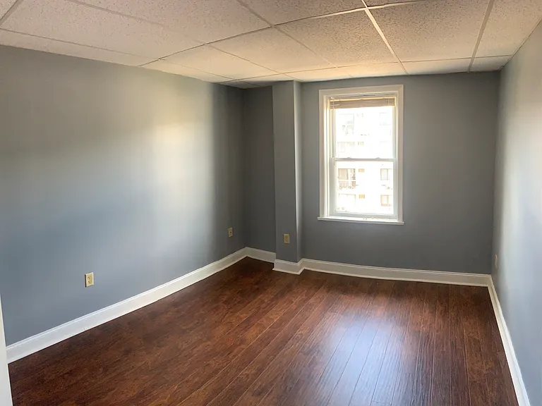 336 E Lincoln Highway — Photo 40