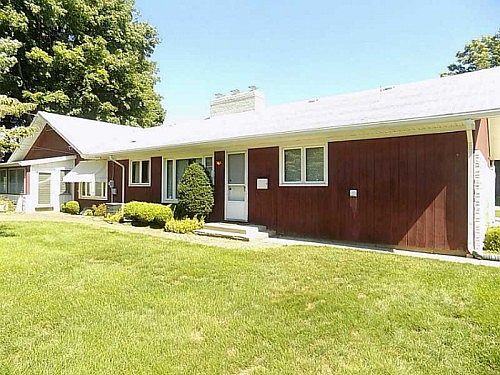 2nd image of 1134 Kerry Ln