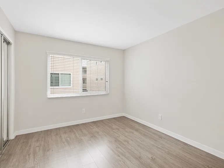 21818-21830 S Figueroa St — Photo 22