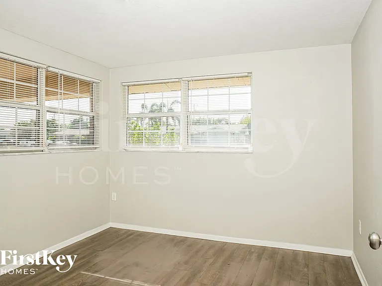 3567 Harbor Blvd — Photo 14