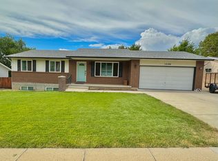 12146 S Pineridge Rd, Sandy, UT 84094