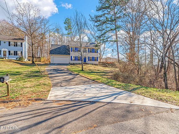 3rd image of 9001 Tall Timber Dr