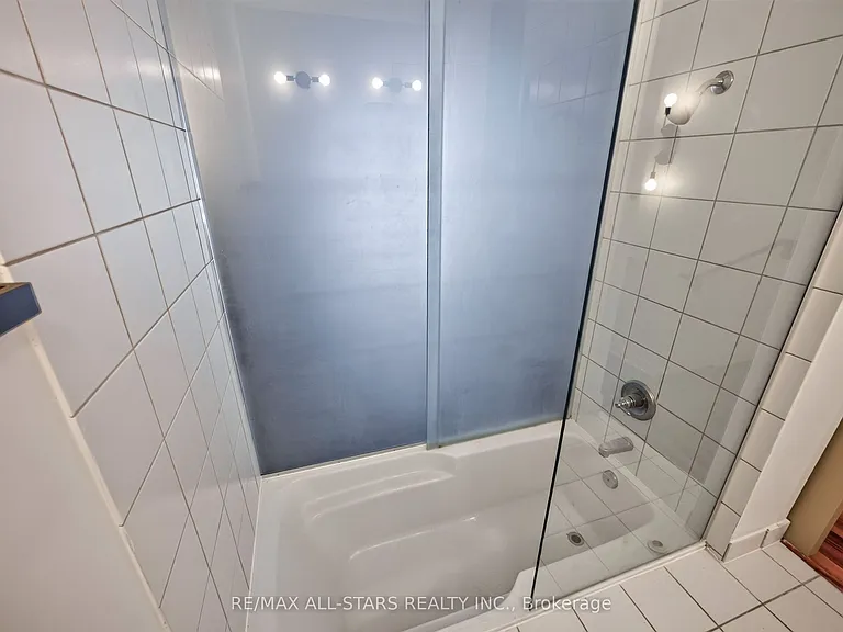 155 Dalhousie St #827 — Photo 28