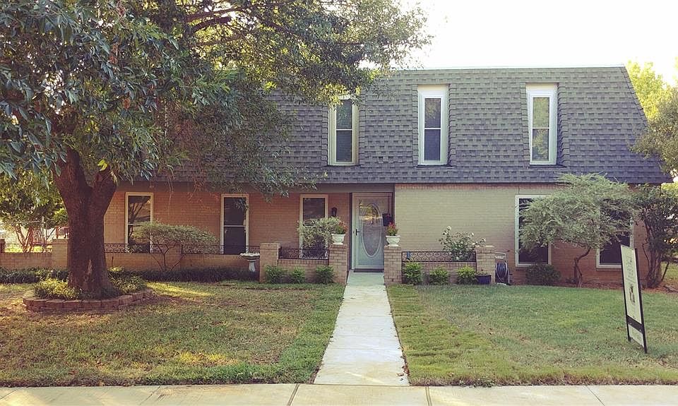 1st image of 1822 Huntington Dr