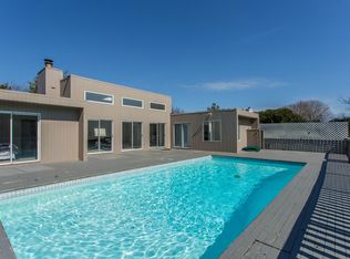 32 Lewis Rd, East Quogue, NY 11942