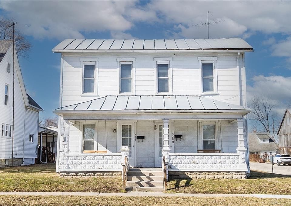 1st image of 526 E Main St