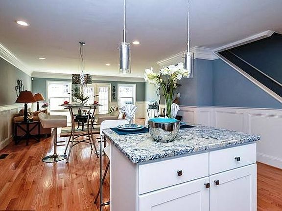 PLEASE NOTE, The decor in the living room photos is not mine - these pictures were taken by a realtor (staging). My furniture style is more Mid-Century Modern + Artsy + Anthropologie. I'm available to give you a facetime tour.