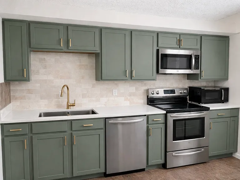 6105 Brown Rd — Photo 2