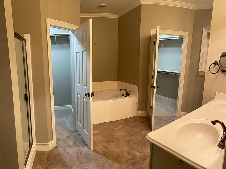 5826 W Austin Dr — Photo 10
