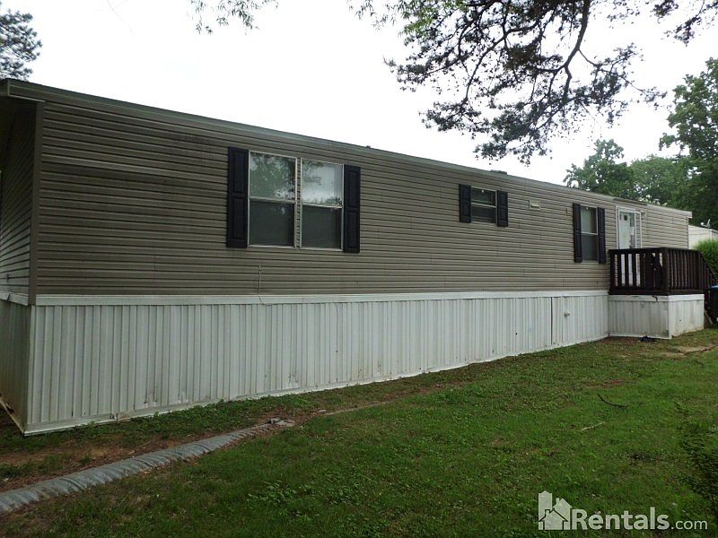 2nd image of 331 Mountain Dr