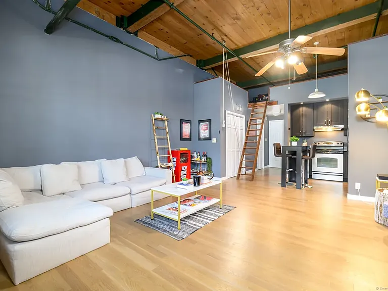 149 Water St #4D — Photo 1