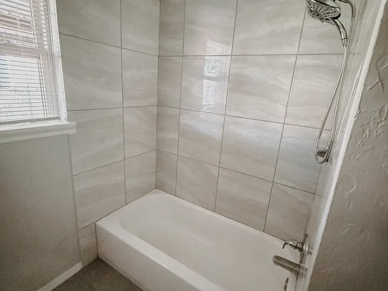 6336 N Hammond Ave — Photo 14