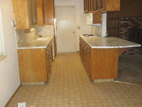 4th image of 2346 E Feemster Ave