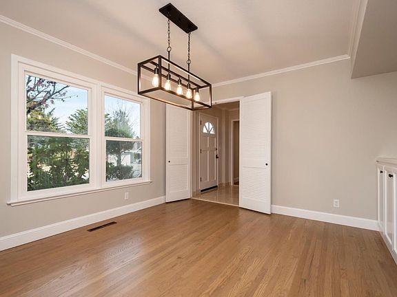 3rd image of 3057 Atwater Dr
