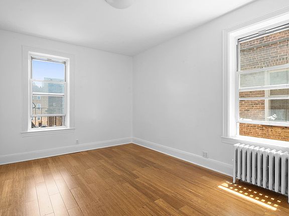 4th image of 35-21 28th St #C3