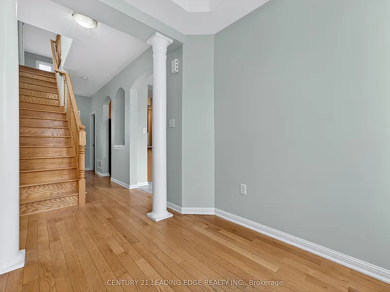 64 Ferguson St — Photo 23