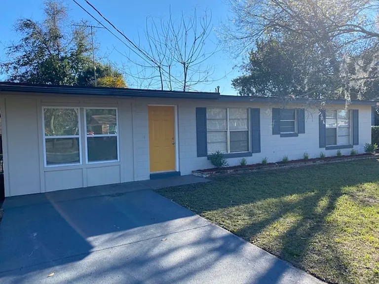 1503 Hampton Rd — Photo 3
