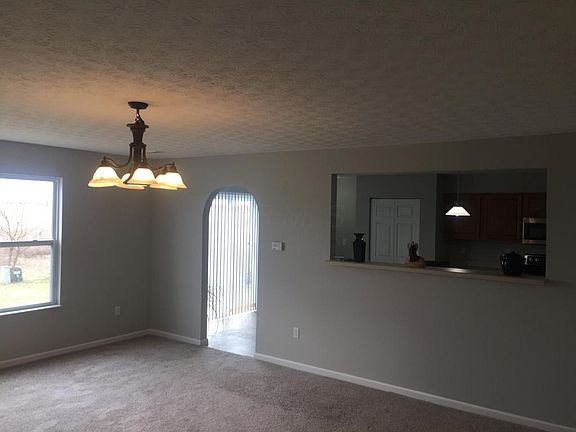3rd image of 4910 Grimm Dr