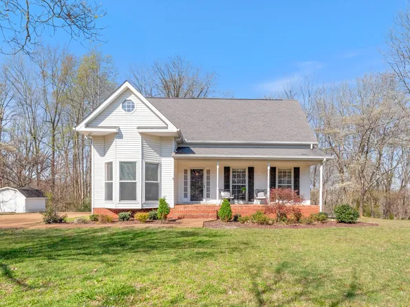 110 Red Bud Dr, Dickson, TN 37055