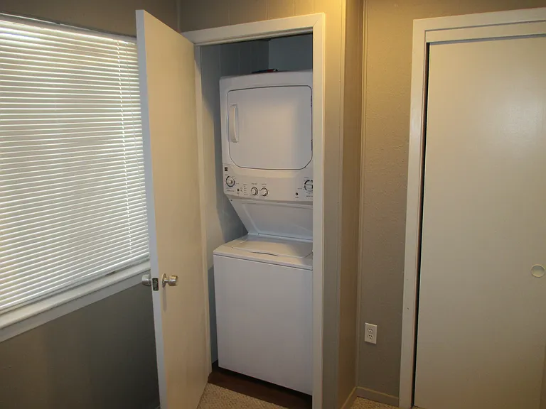 555 Spanish Town Rd #11 — Photo 6