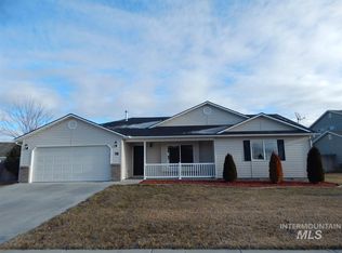 78 S Pebble Ct, Nampa, ID 83651