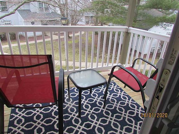 3rd image of 72 Waterview Dr #72