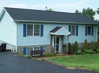 203 Buckboard Rd, Waynesboro, VA 22980