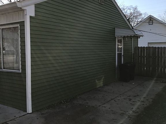 2nd image of 22255 Eastwood Ave