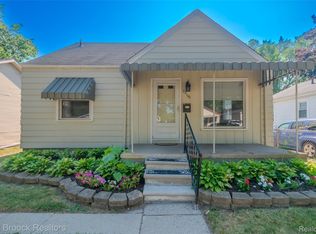 23100 Hoover Ave, Hazel Park, MI 48030